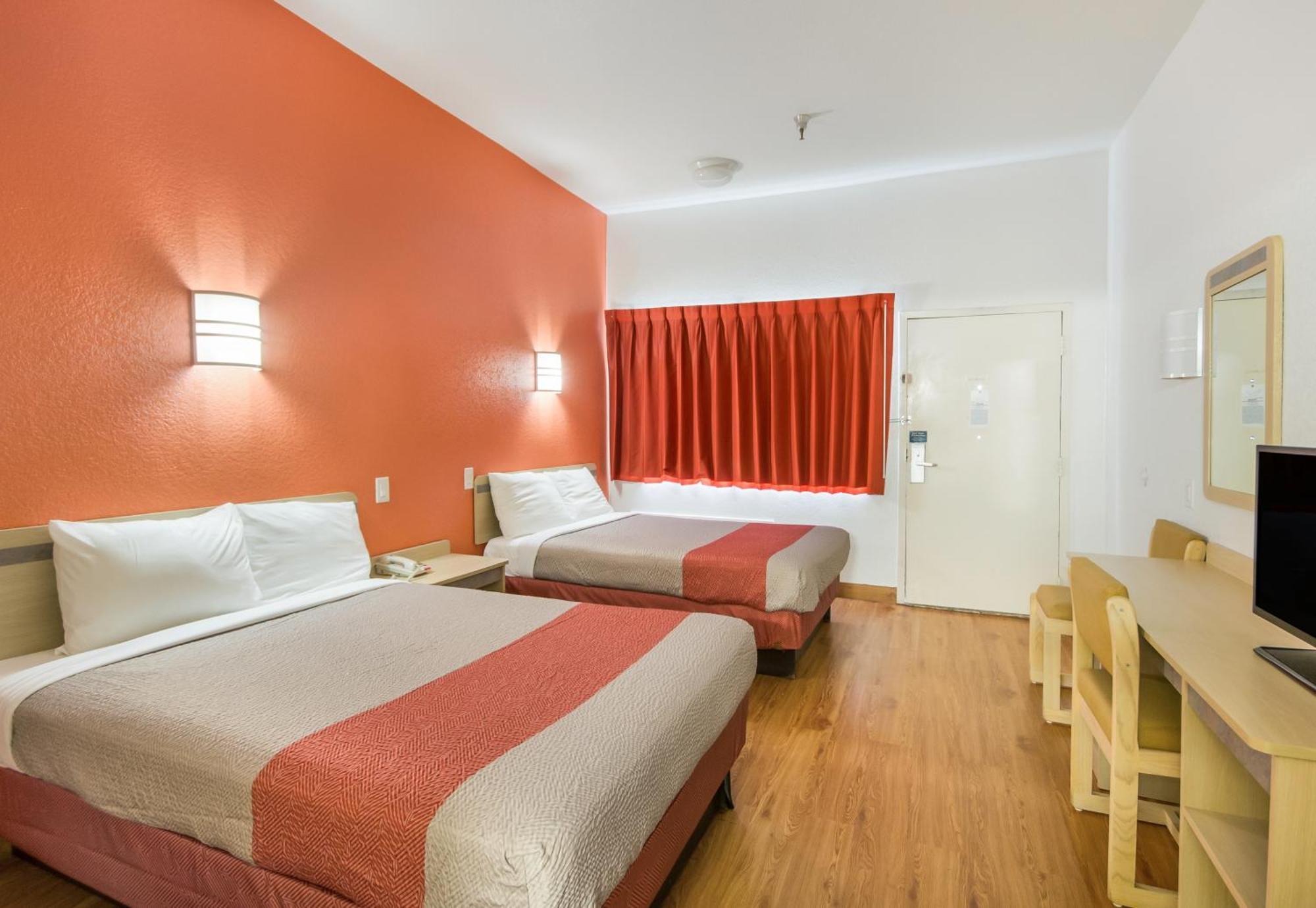 Americas Best Value Inn & Suites Humble Ngoại thất bức ảnh