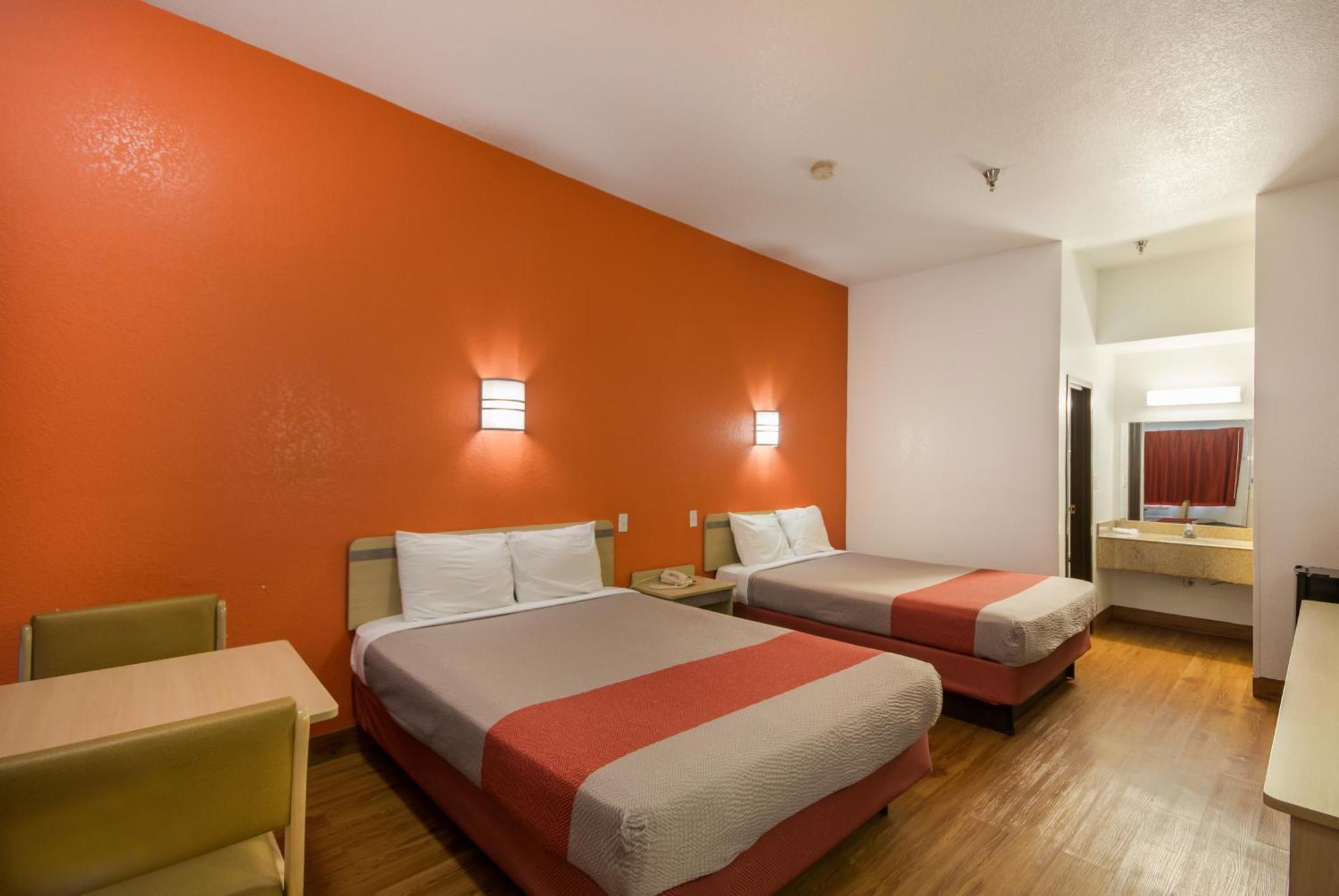 Americas Best Value Inn & Suites Humble Ngoại thất bức ảnh