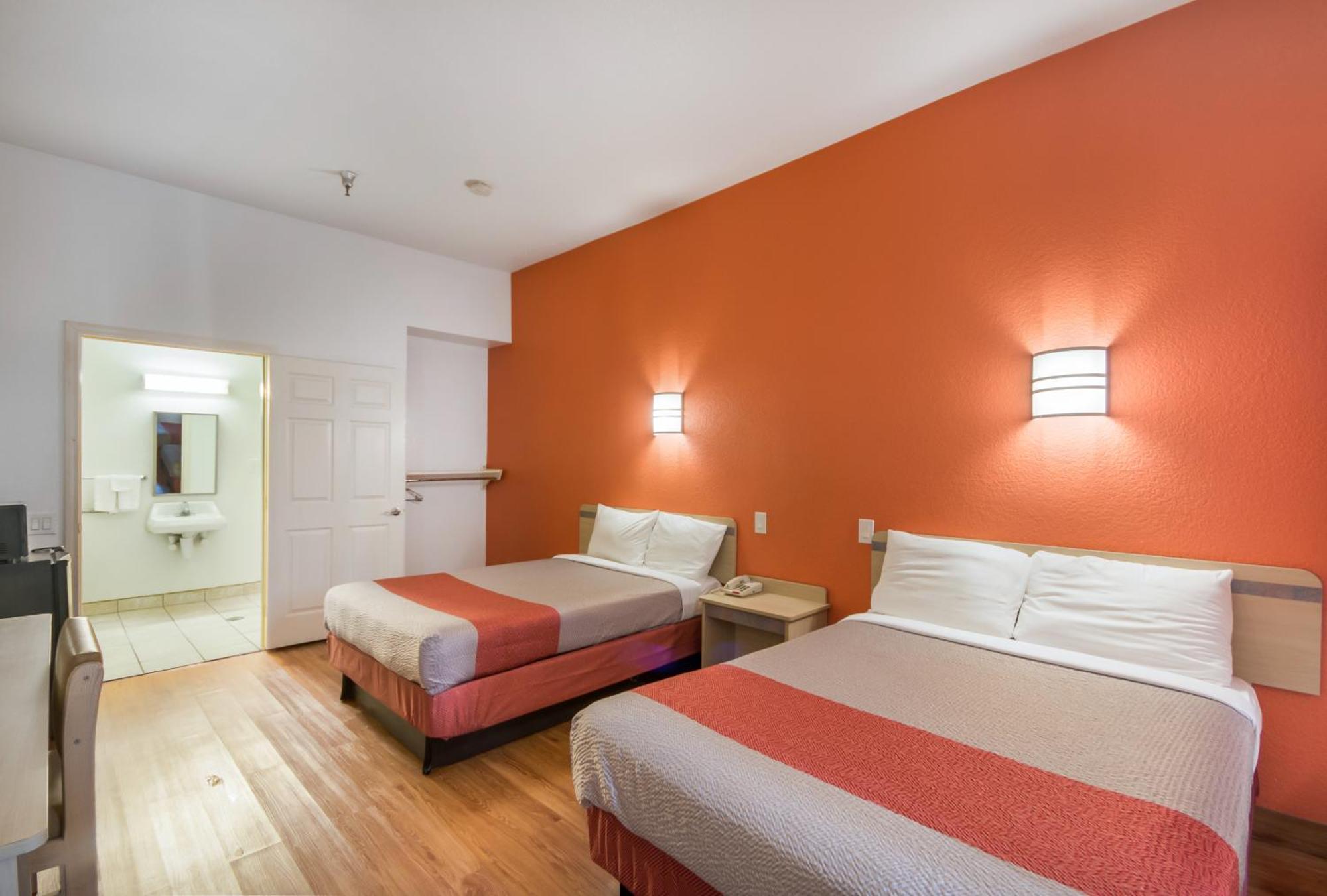 Americas Best Value Inn & Suites Humble Ngoại thất bức ảnh